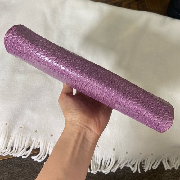 Vintage Purple Vegan Leather Clutch - Picture 5 of 8